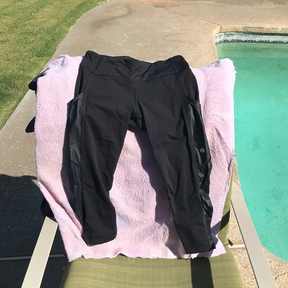 Lululemon workout leggings